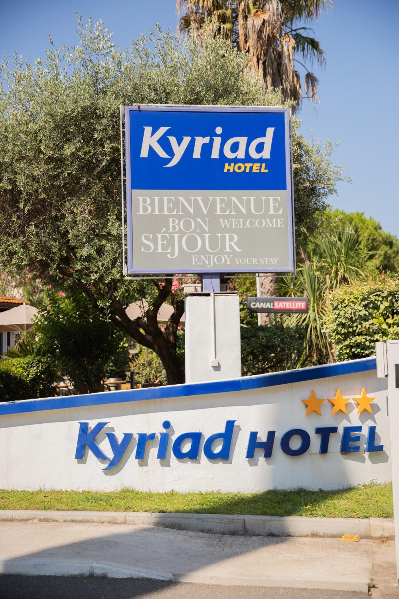 Kyriad Nimes Ouest A9 Екстер'єр фото