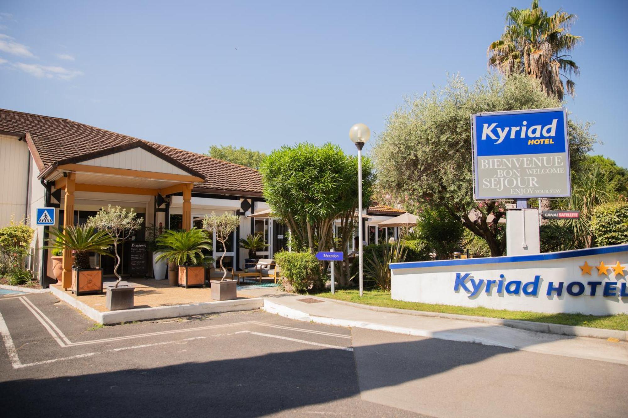Kyriad Nimes Ouest A9 Екстер'єр фото
